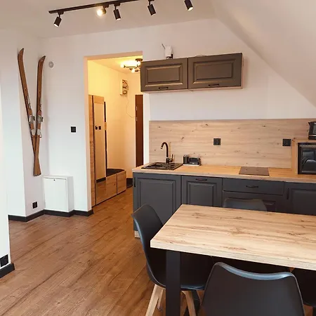 Szklarska Panorama アパート *