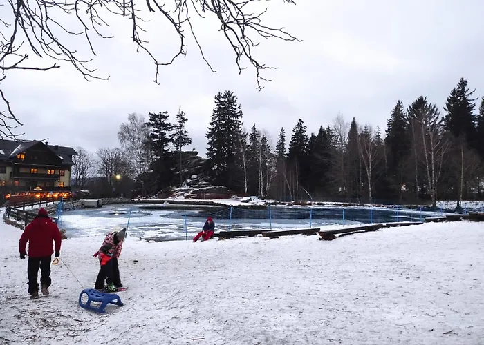 アパート Szklarska Panorama シクラルスカ・ポレンバ